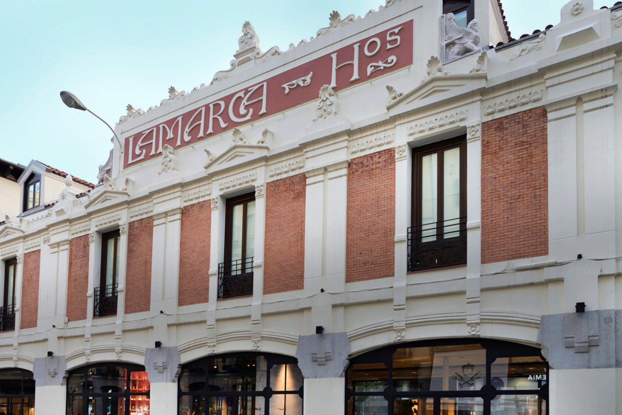 Edicio Lamarca Hermanos